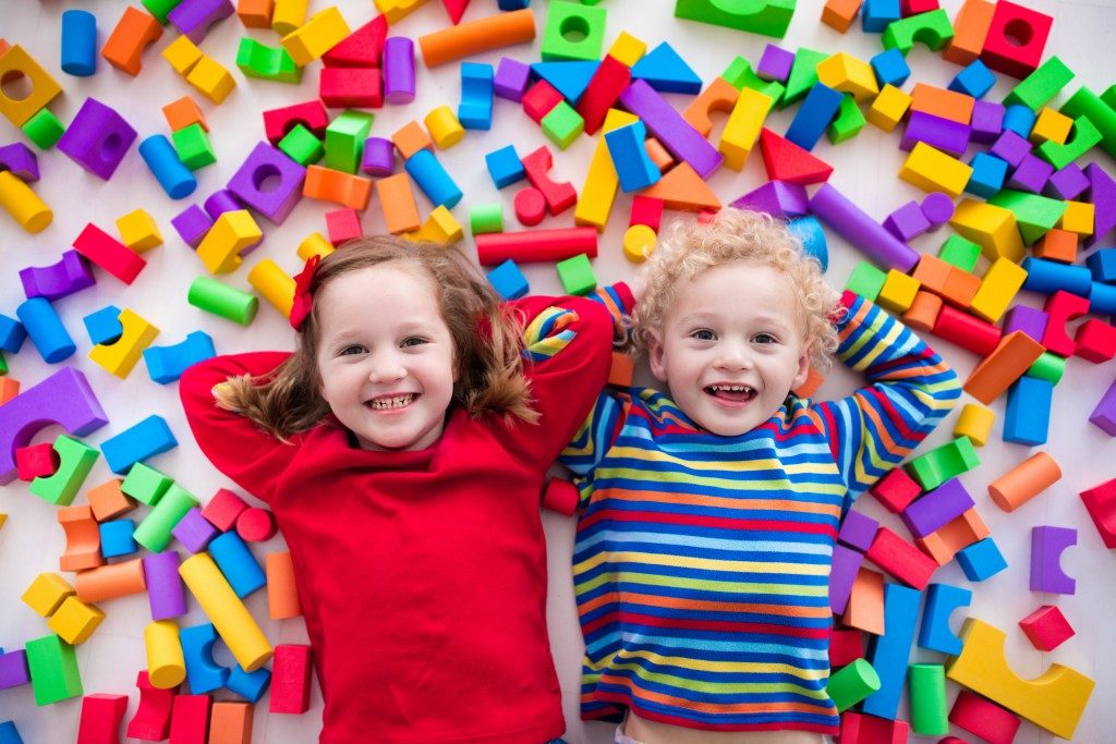 kids playing