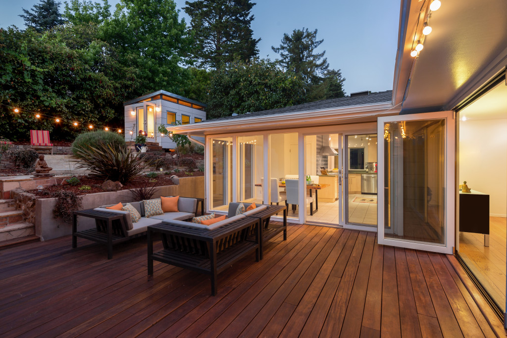 backyard lounge