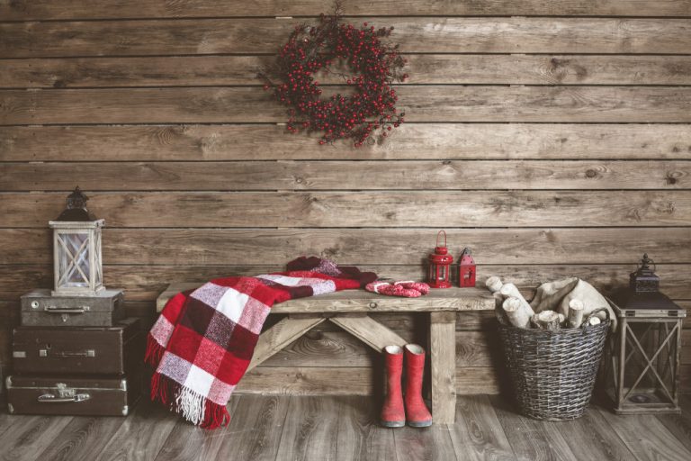 Country-style holiday decoration